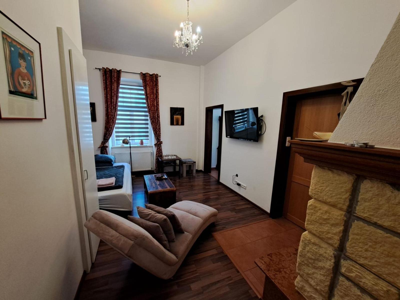 Park View Apartment *